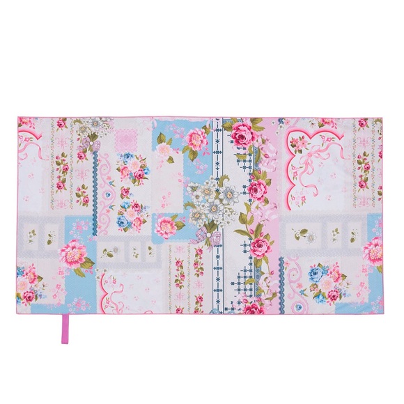 Victoria’s Secret Agua Bendita Floral Beach Towel - Picture 4 of 6